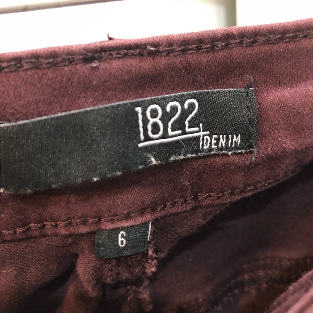 1822 Denim Dark Burgundy Garnet Red Skinny Jean Pants - Picture 2 of 3